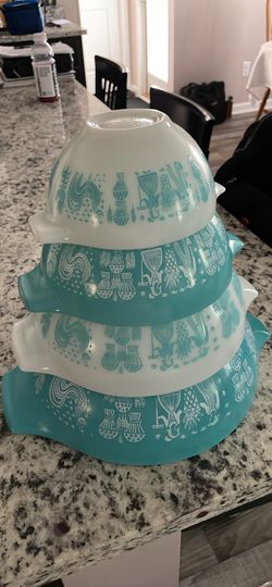 Vintage Pyrex Amish butterprint set