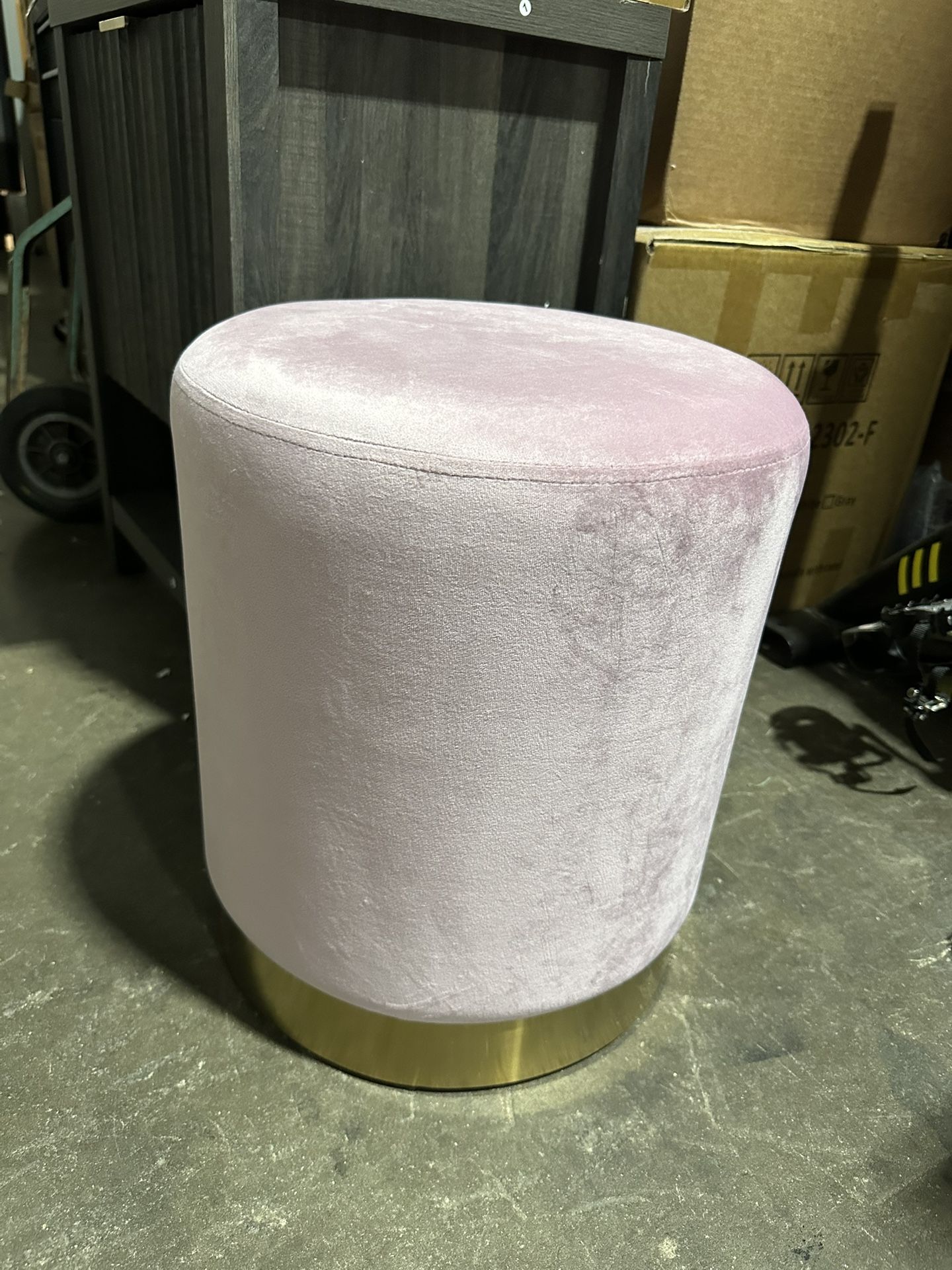 Modern Round Pink Velvet Ottoman,Upholstered Floor Stools with Gold Plating Base,Accent Makeup Stool
