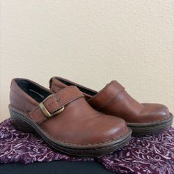 Brown Leather Mary Jane’s
