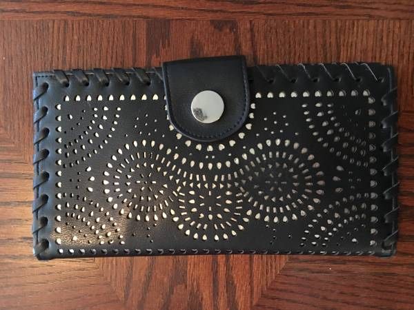 New Black Wallet By Expressions NYC - A Luxury Vegan Handbags Brand