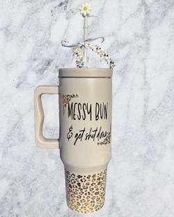 40 Oz tumbler With Straw