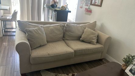 86 In Cream Couch