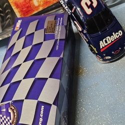 Vintage 1997 Dale Earnhardt #3 AC Delco Locking Coin Bank W/ Key 1:24 Scale Diecast Car like a new 