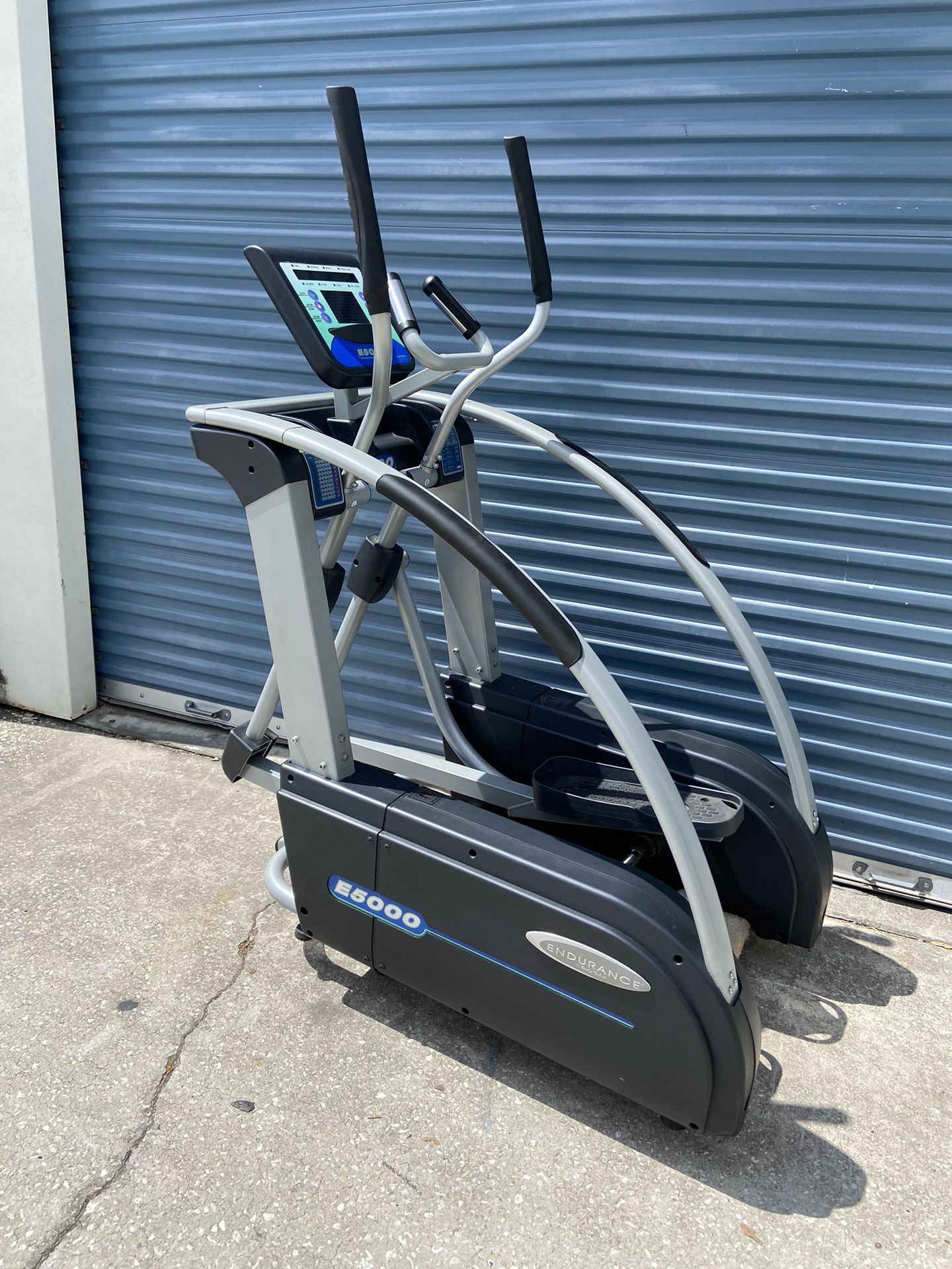 Endurance Commercial, Elliptical Machine