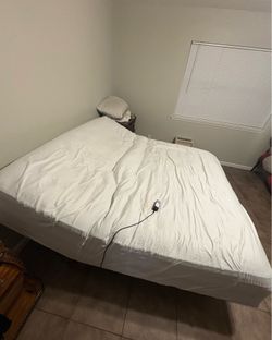 Cal king electric bed