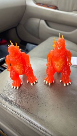Godzilla chase figures
