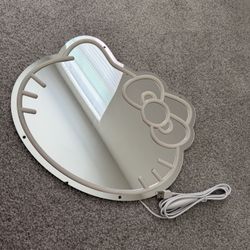 Hello Kitty Led Mirror And Light 