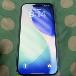 Like new boost mobile IPhone 15