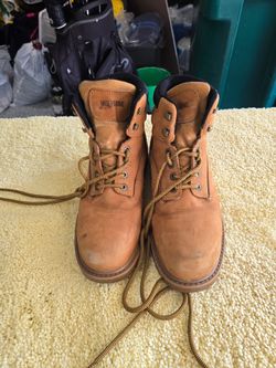 9.5 Wolverine steel toe boots