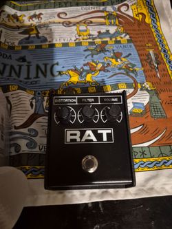 Rat distortion pedal
