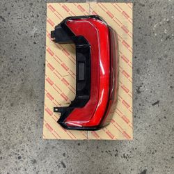 2022-2024 Toyota Tundra Led Rear Left Driver Side Tail Light Assembly OEM