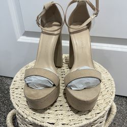 Tan Heels 