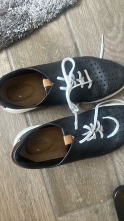 Clark shoes size 8