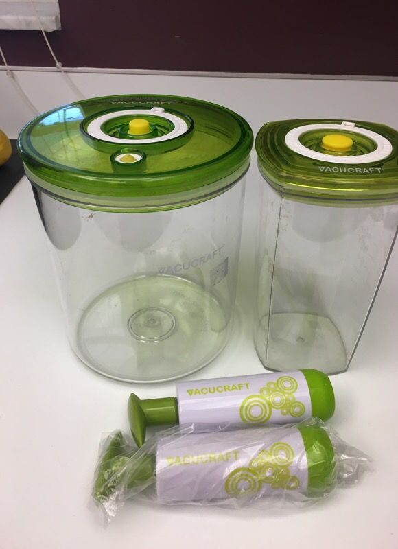 Vacucraft Juice Saver Vacuum Sealed 26 Oz. Juice Container With Pump
