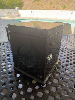 Volta Belle view Single carbon fiber Watch Winder Item# 31-560010