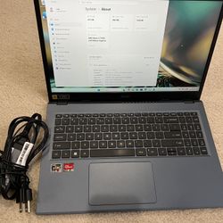 Acer Aspire Laptop (touchscreen and works great)