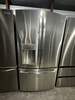 GE Stainless steel Refrigerator/ Delivery Available