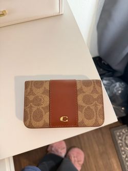 Coach wallet *has some scratches*