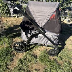 BABY TREND STROLLER WAGON