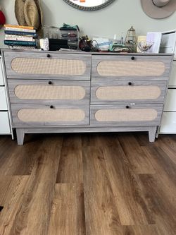 Modern 6 Drawer Dresser