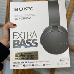 Sony Extra Bass Headphones XB950N1 Brand New In Box 100$