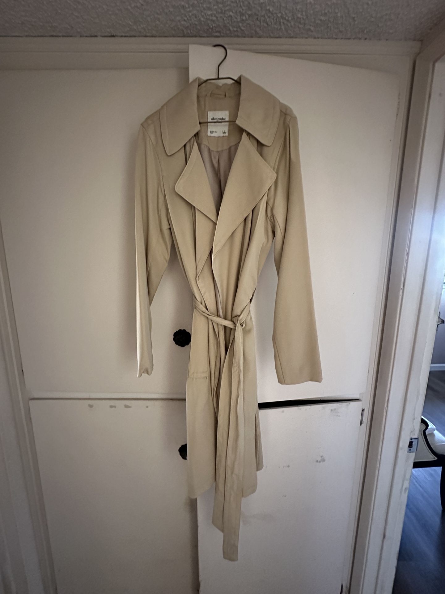 ABERCROMBIE & FITCH KAHKI ROBE