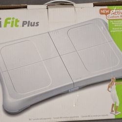 Wii Fit Plus Board With Game 