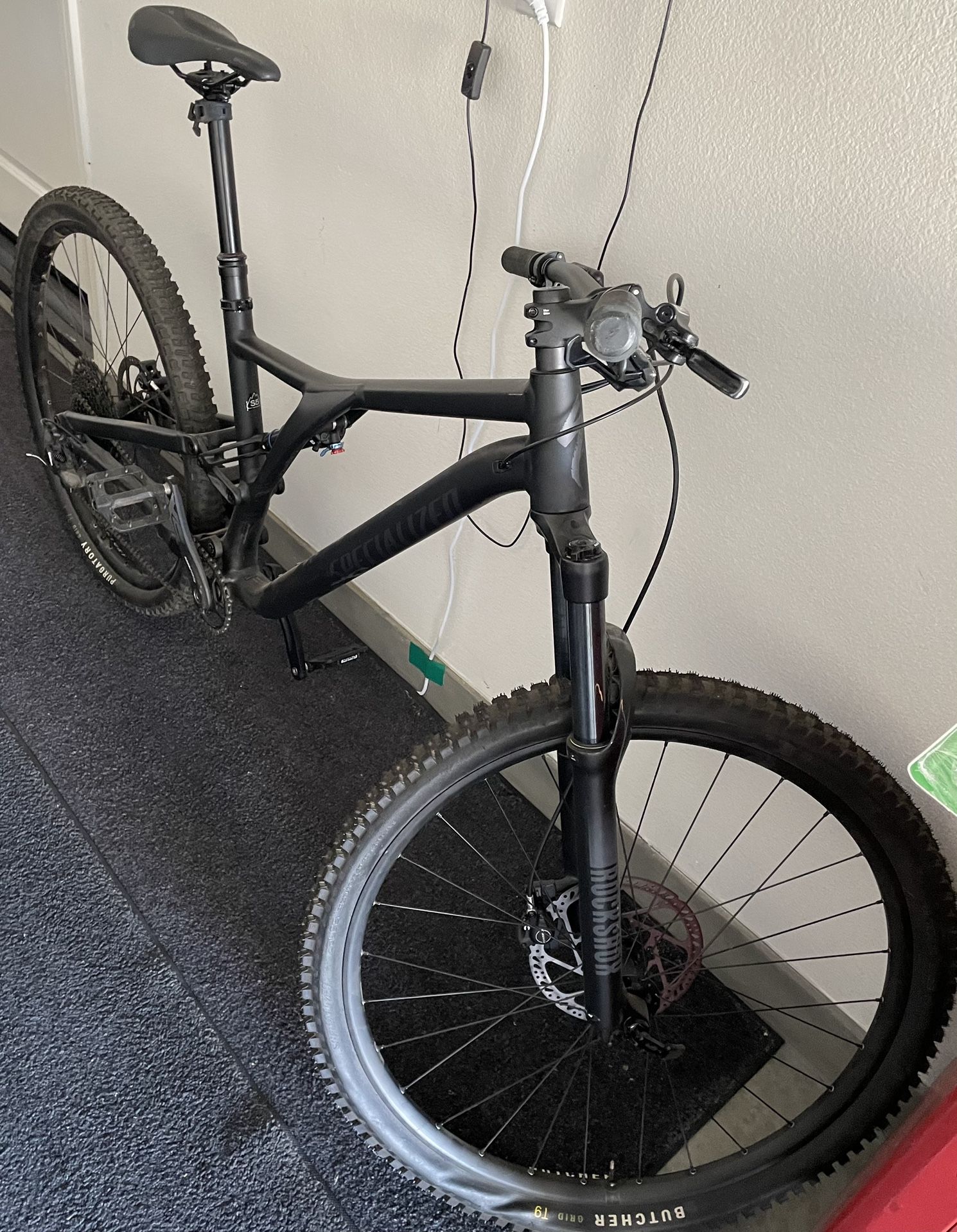 2024 Specialized Stumpjumper 29” 