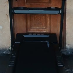 NEW SOLE F63 SmartTreadmill With Incline, Bluetooth, Foldable ASSEMBLE 2-18-26