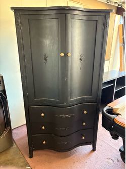 Dresser - need gone ASAP