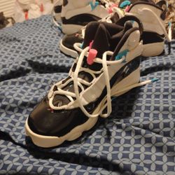 Air Jordan Two3