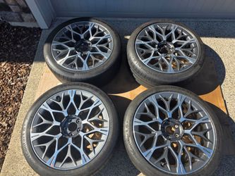 New 21' rims with staggered setup