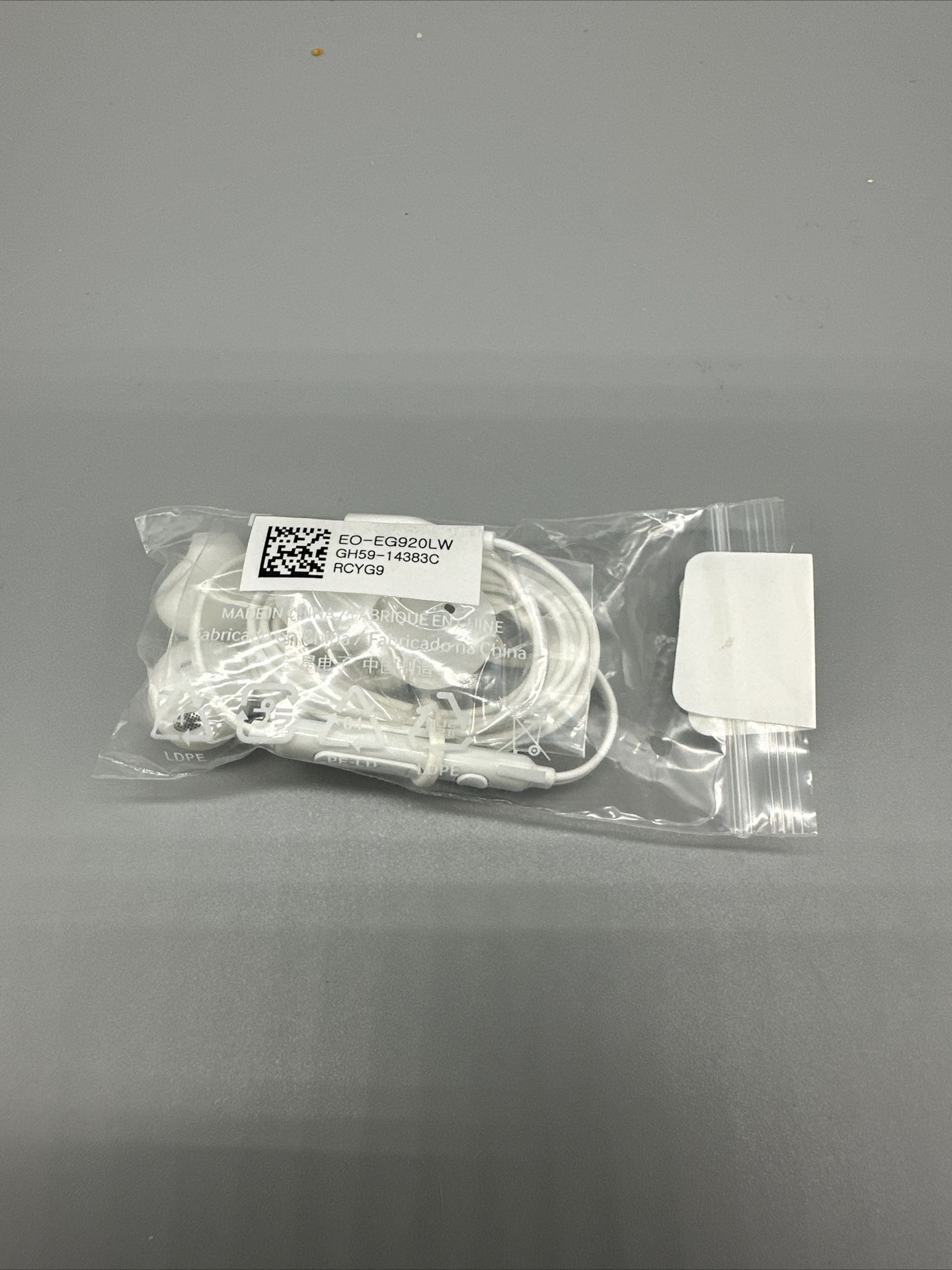 Samsung Eo-eg920lw 3.5mm Jack Universal Headset with Extra Ear Gels Original