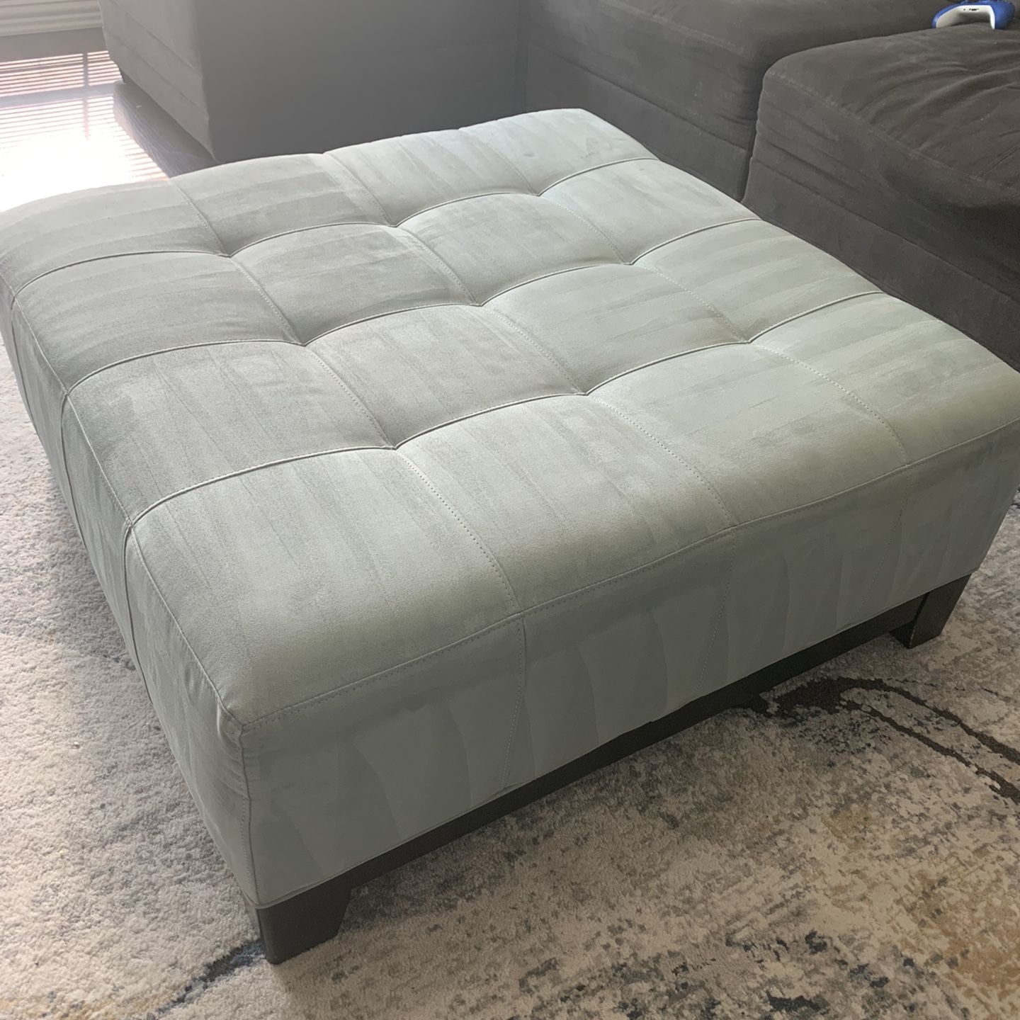 Ottoman Cindy Crawford Delivery for Sale in Weatherford TX OfferUp