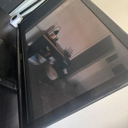 43 Inch Panasonic Flat Screen Tv