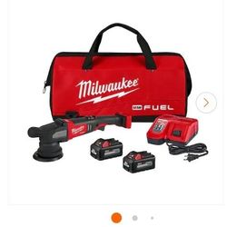 M18 FUEL18V Lithium-Ion Brushless Cordless 15 mm DA Polisher Kit with (2) M18 Batteries, Charger and Bag