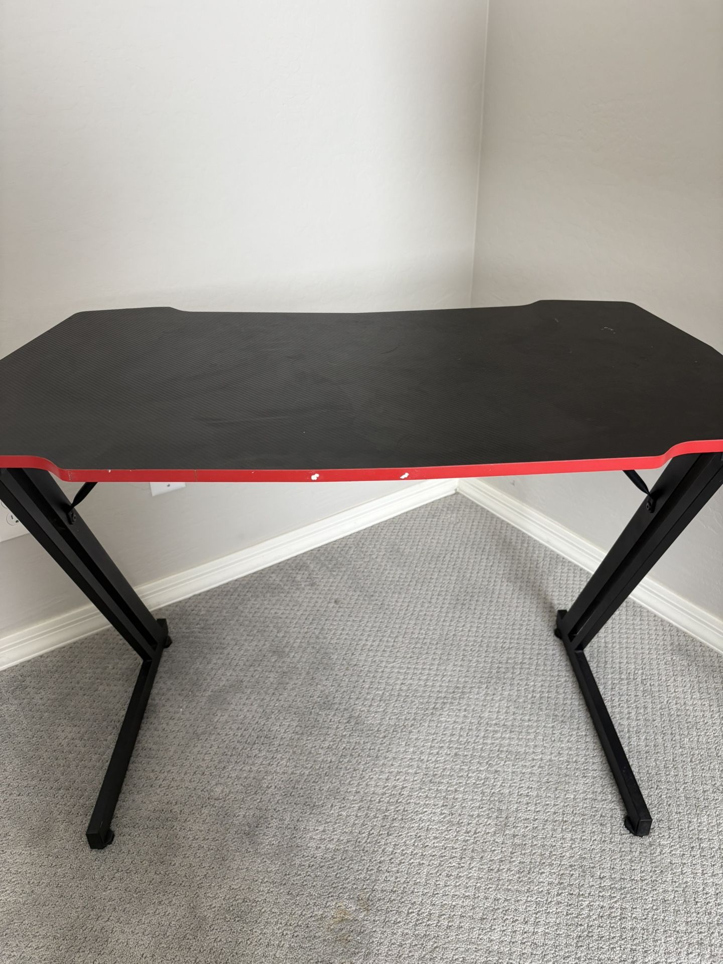 Gaming Desk/desk $40 OBO