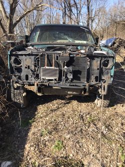 95 Chevy 1500-3500 core support . No rust