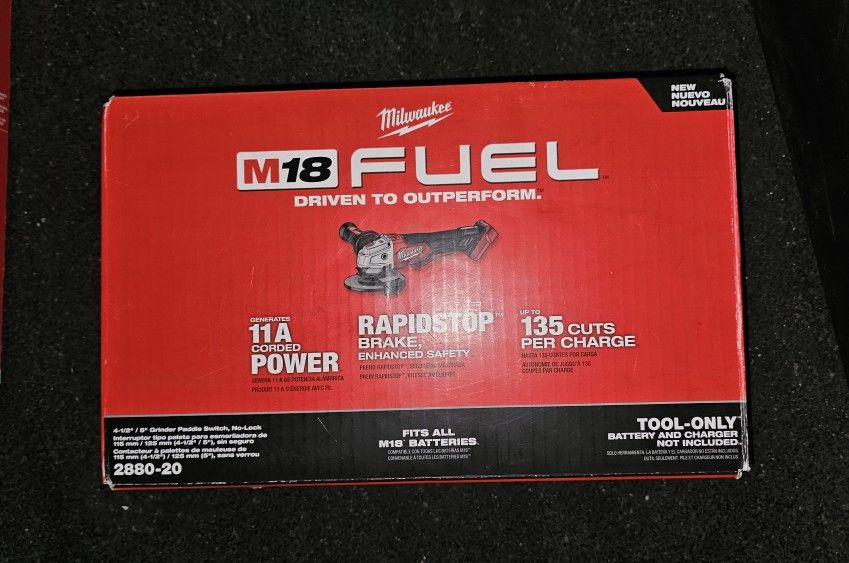 Milwaukee
M18 FUEL 18V Lithium-Ion Brushless Cordless 4-1/2 in./5 in. Grinder w/Paddle Switch (Tool-Only)