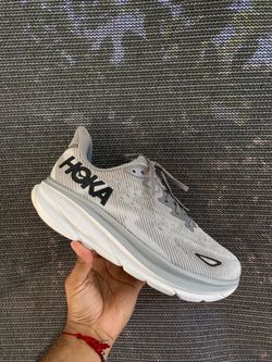 Hoka Clifton 9 in Harbor Mist colorway