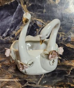 Trinket Dish 2 Swans Figurine Bone
China Roses Vintage Small Flower
4.5"x5"