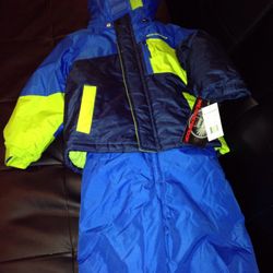 Brand New 4T boys Snow Suit 