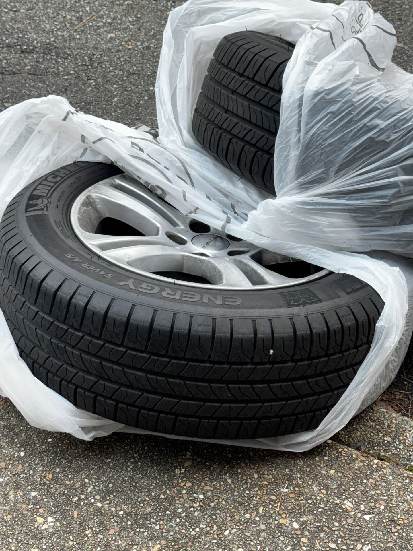 217/65/17 Tires And Rim