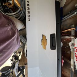 Chevy Silverado Tailgate Door