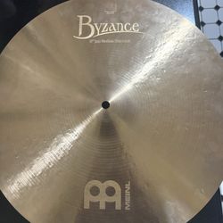 Meinl Byzance 17” Jazz medium thin crash cymbal.