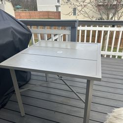 YitaHome Square Patio Table