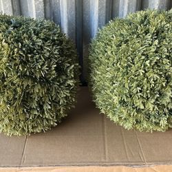 Wicker Park Set of 2 Oversized Faux Floral 