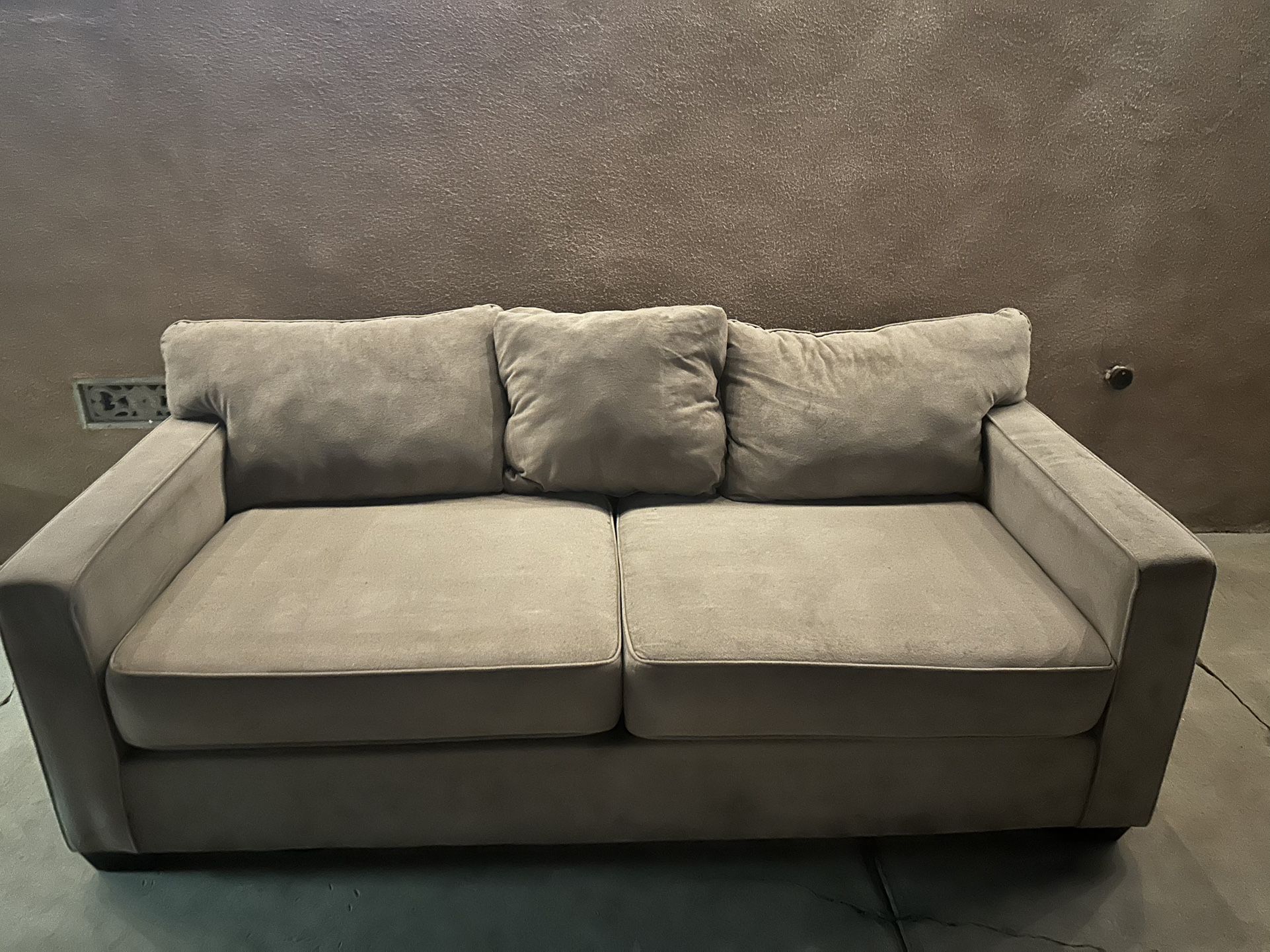 Russel Sofa Couch