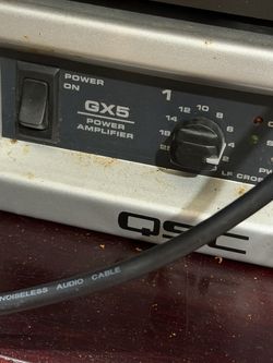 1 Qsc Amp Gx5 And 2 Qsc E10 Speaker