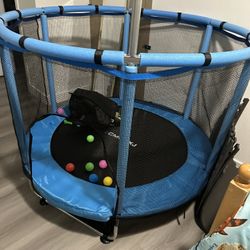 5 Ft Trampoline 